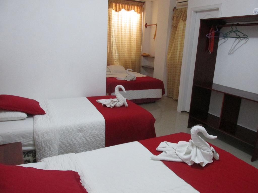 Hostal La Gran Tortuga Пуэрто-Вильямиль Экстерьер фото